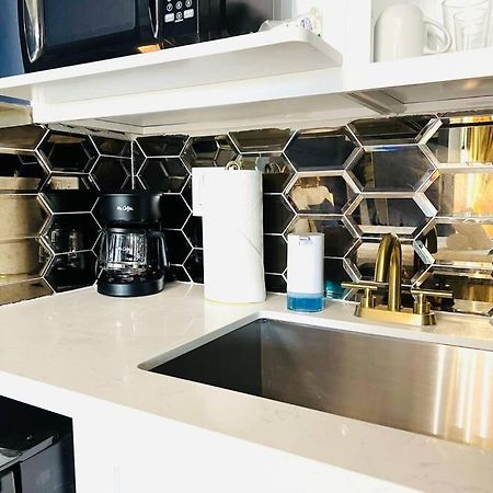 Modern Design Studio For Two Gaslamp District! Located In The Heart Of Downtown San Diego! Exterior photo